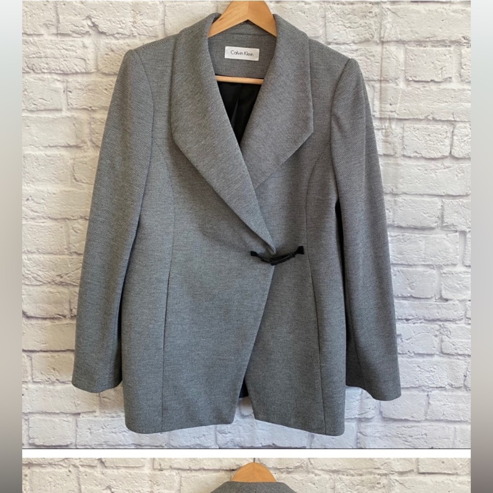 CALVIN KLEIN Gray Wrap Over Buckle Fastening Coat